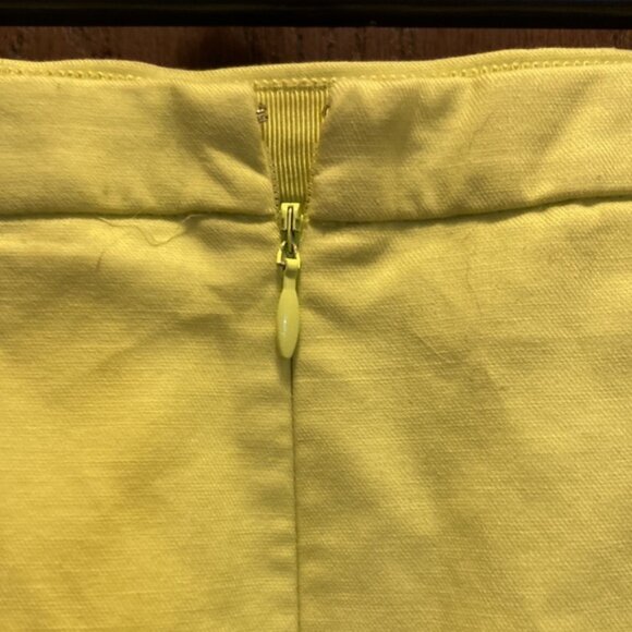 JCrew Size 2 skirt with back zipper and slit - Picture 6 of 7
